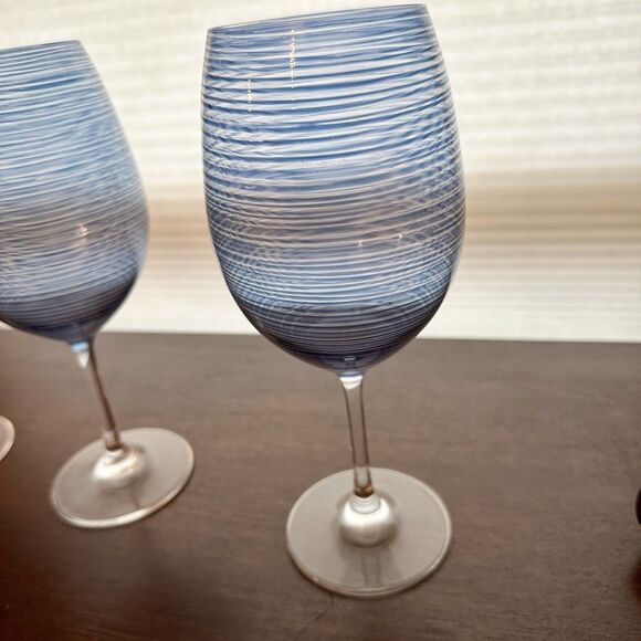Stolzle Lausitz Elements Twisters 4 Wine Glasses Blue 9" Beverage Ribbon Design - Picture 2 of 6